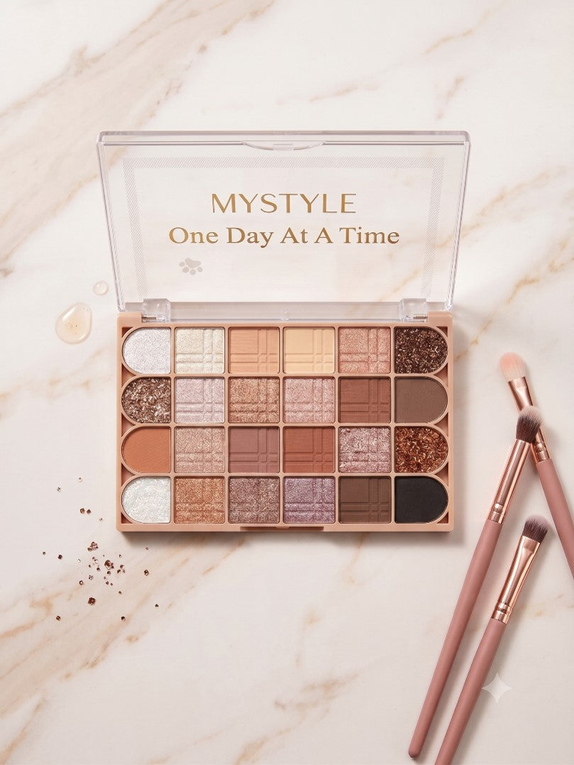 Mocallure One Day at a Time Glamorous Eyeshadow Highlight Palette